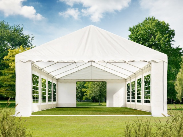 Stunning Marquee Side